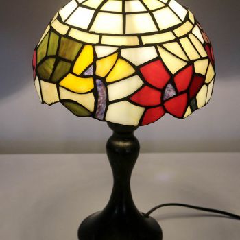 LongHuiJing Tiffany Stained Glass Style Desk Light Red Floral Lampshade Table Reading Night Light W8H15Inch