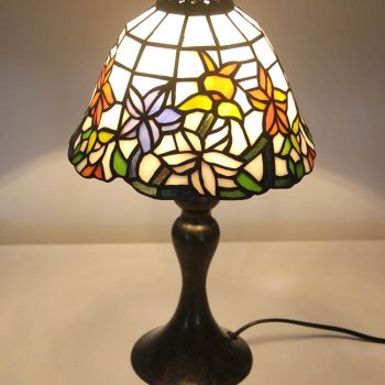 LongHuiJing Tiffany Stained Glass Style Desk Light Floral Lampshade Table Reading Night Light W8H15Inch
