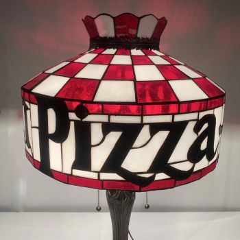 LongHuiJing 16Inch Stained Glass Lampshade Desk Lamps Pizza Hut Lamp Tiffany Style Table Light 
