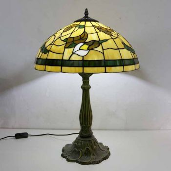 LongHuiJing Elegant Stained Glass Table Lamp Tiffany Style Desk Light With 16Inch Wide Lampshade and Zinc Alloy Base