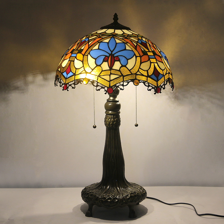 LongHuiJing 16Inch Tiffany Lamp Stained Glass Table Lamp Love Lampshade Style Desk Reading Light Decor Lighting