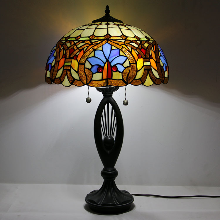 LongHuiJing Tiffany Style Table Lamp Stained Glass Love Lampshade Bedside Lamp Rose Decorated Lamp 16Inch