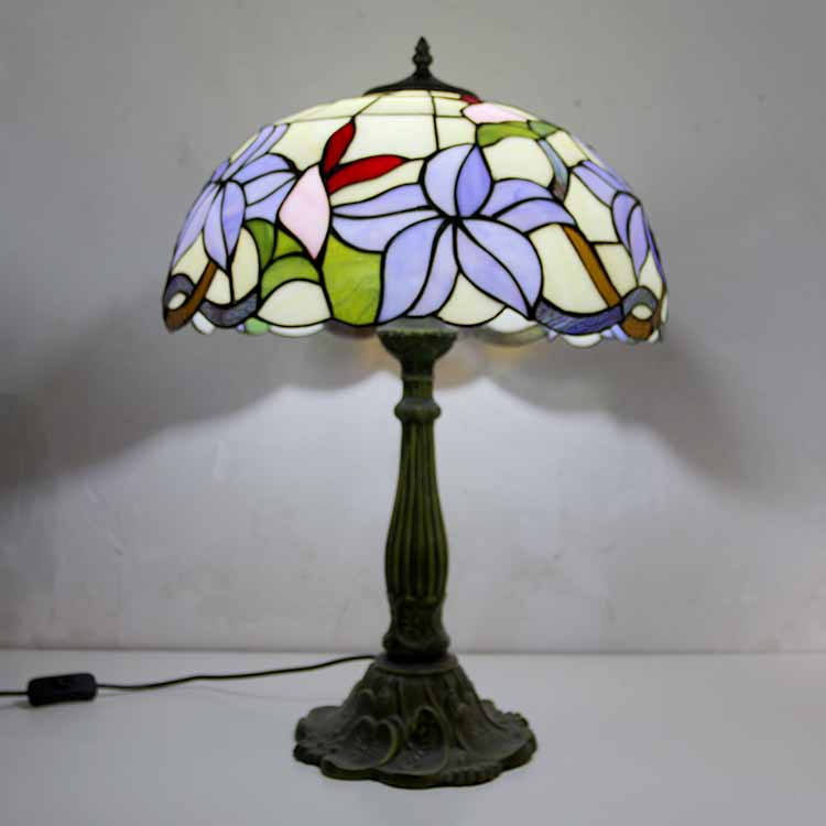 LongHuiJing Retro Stained Glass Table Lamp Tiffany Style Desk Light With 16Inch Wide Lampshade and Zinc Alloy Base