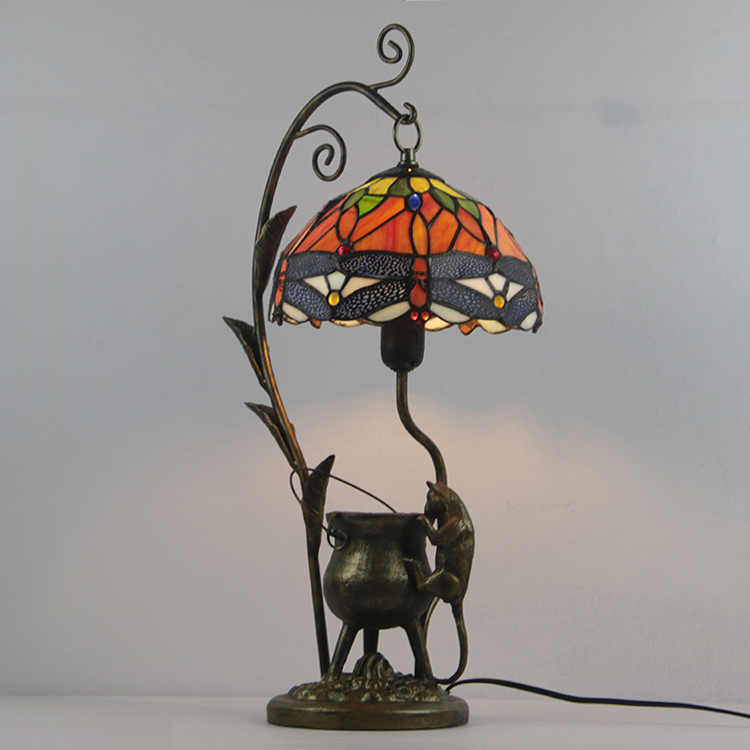 LongHuiJing Tiffany Style Yellow Stained Glass Lampshade Table Lamp Resin Cast Mouse Iron Tank Frame Art Desk Light